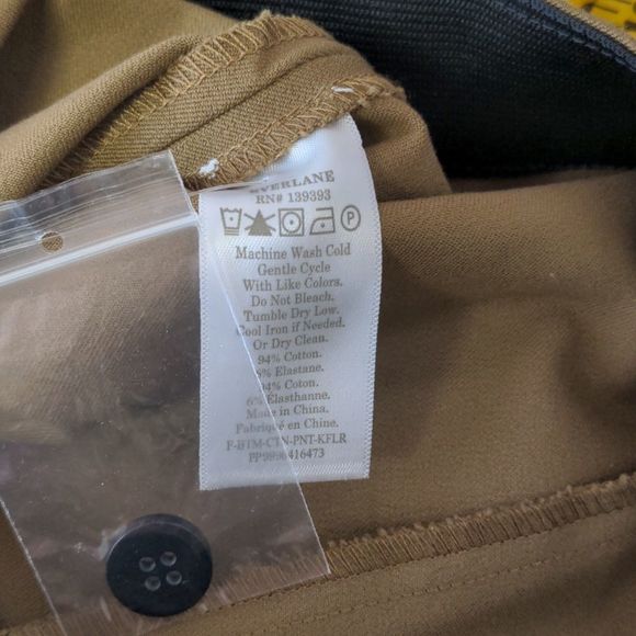 Everlane Women's The Kick Crop Work Pant Size 4 Olive Green Side Zip Bootcut - Picture 15 of 15